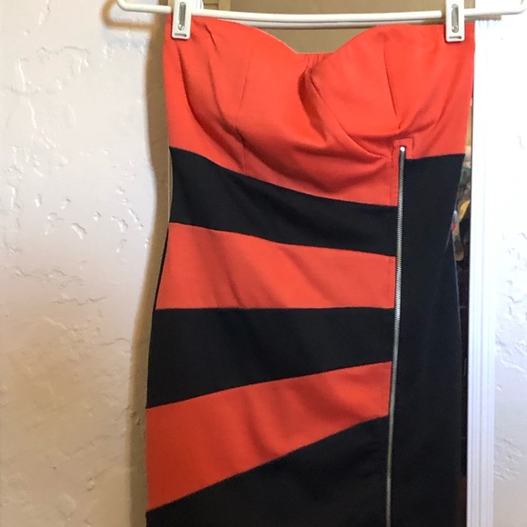 hello miss Dresses & Skirts - Mini Orange/ Black striped dress (worn once)